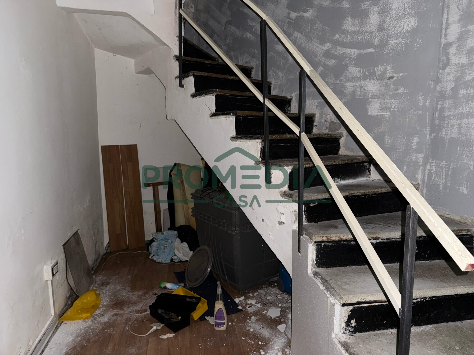 4ae7516b-abfd-41c6-9e14-888625a713fc-2