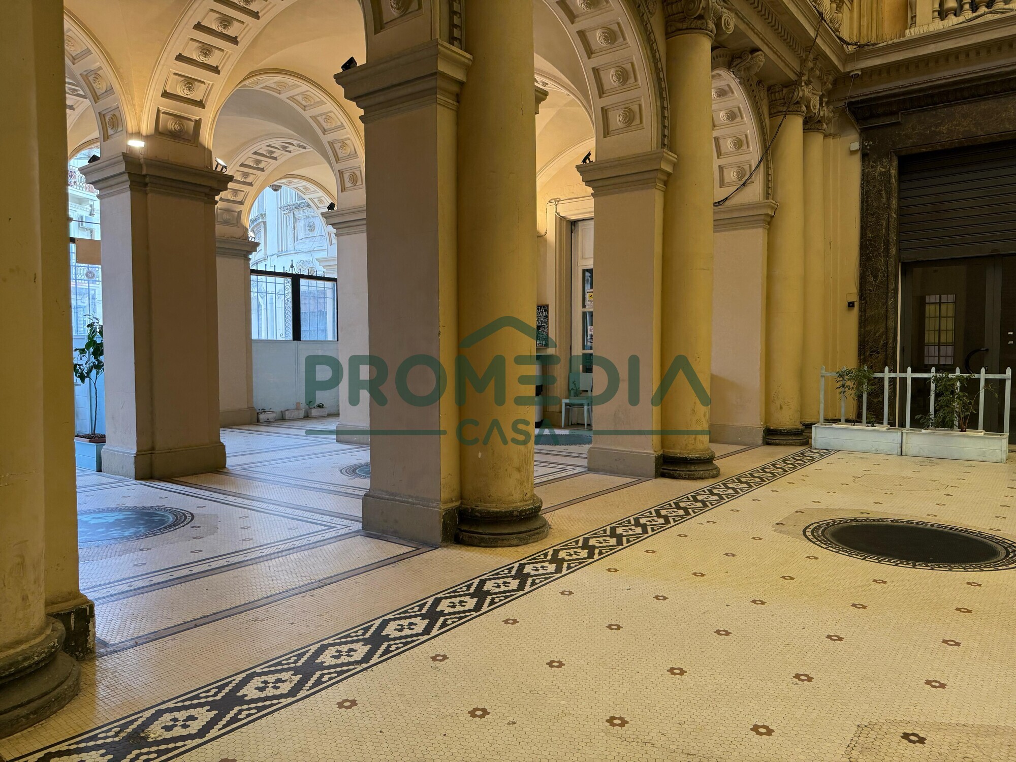 afd112a3-563d-482e-8597-6354a30dec88-3