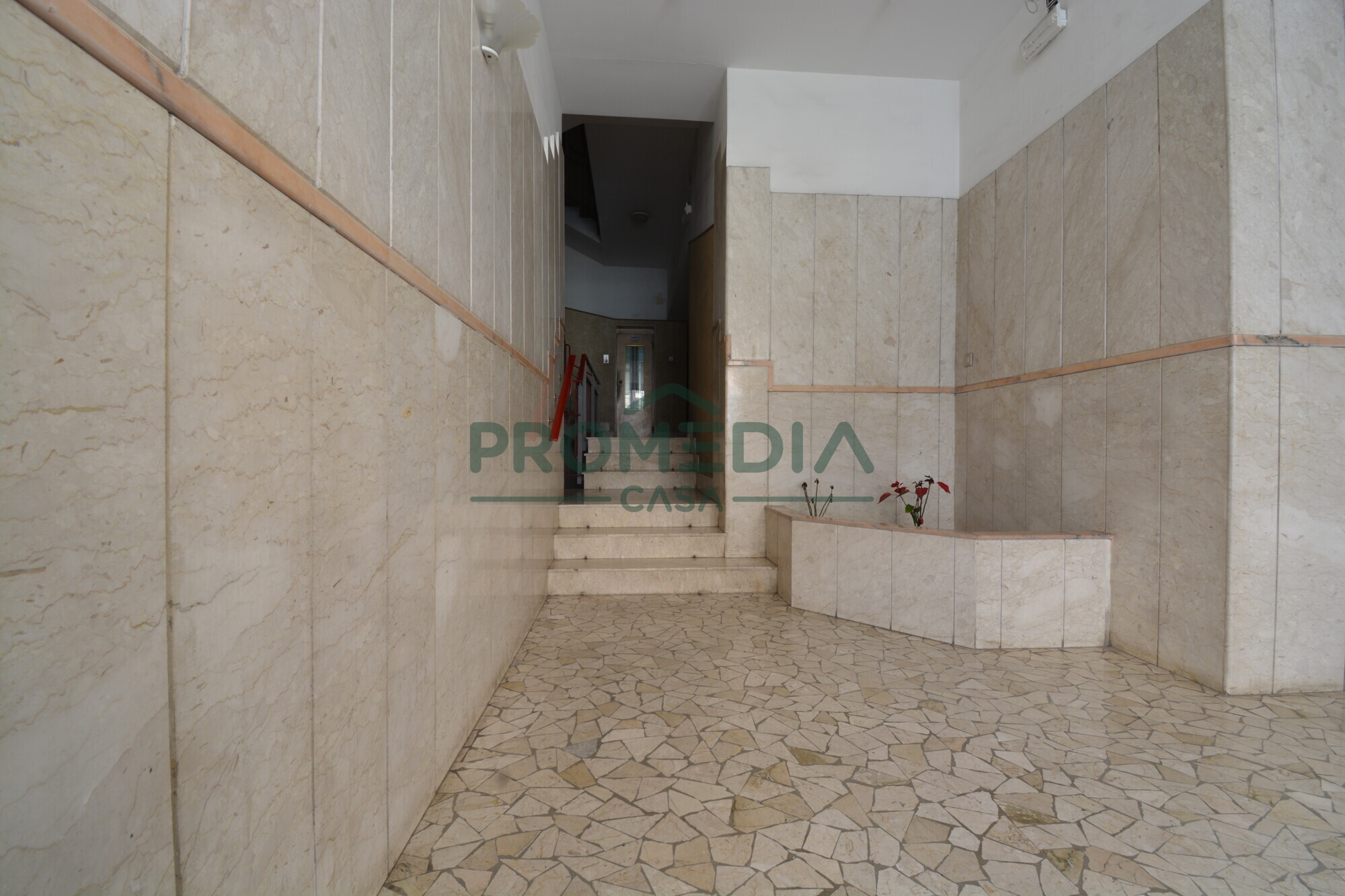 db126614-3076-41be-bd41-088930b000f9-2