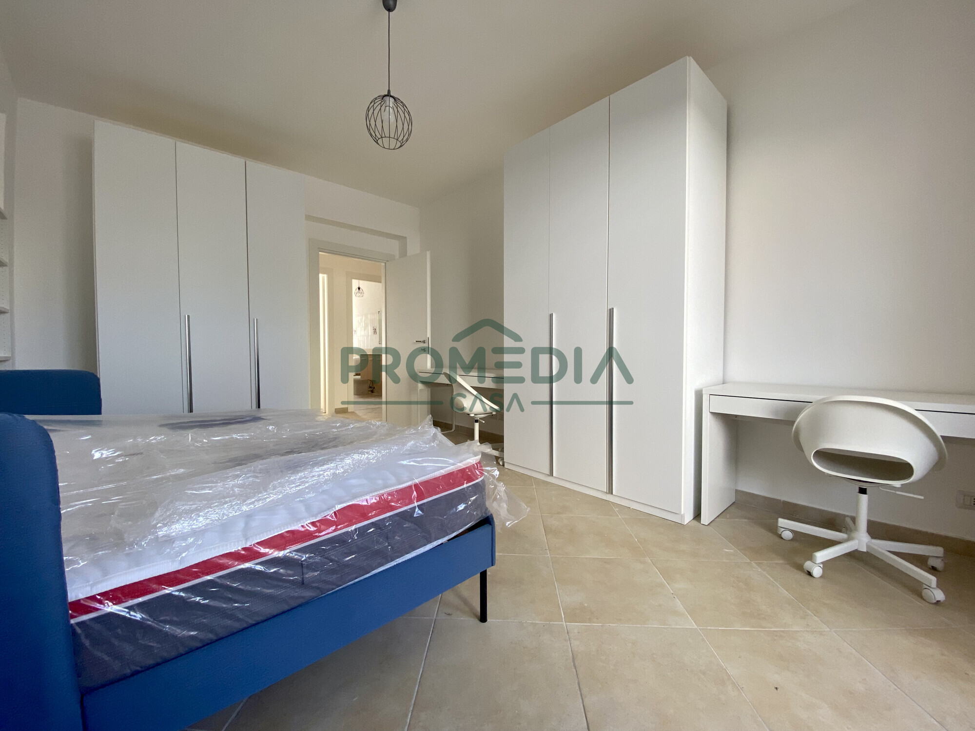 28d0522a-6adb-498c-8403-a4496b4d3192-2