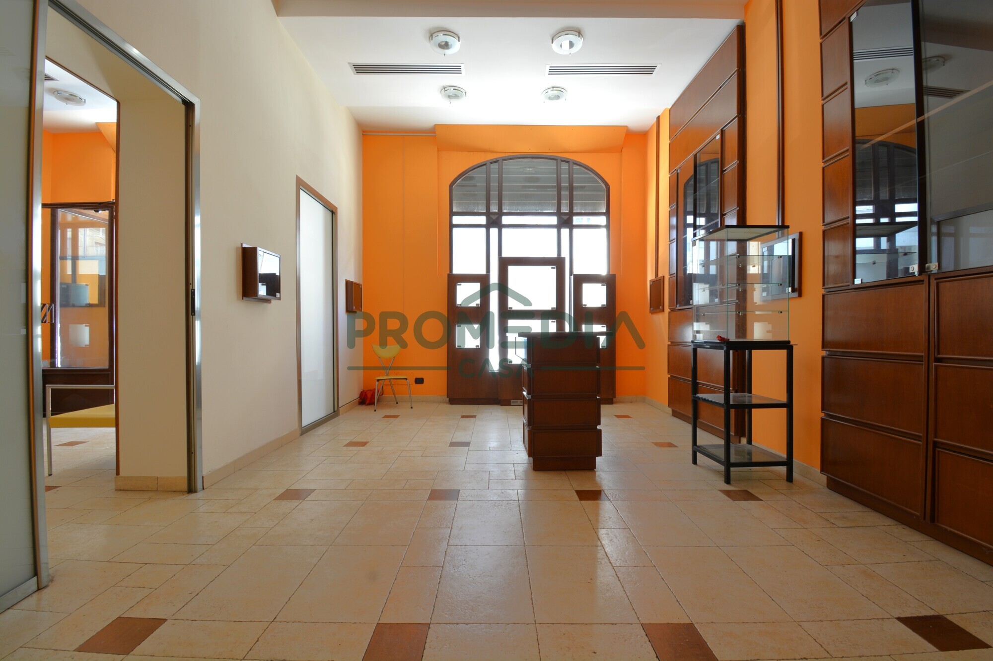 2deef748-1c6a-4669-ba54-0e7c03c5f9bb-2