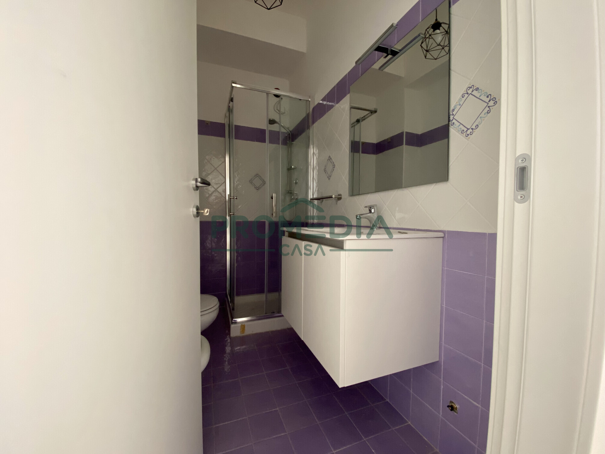 610ef572-21f4-43c9-8707-93ba9910c43b-2