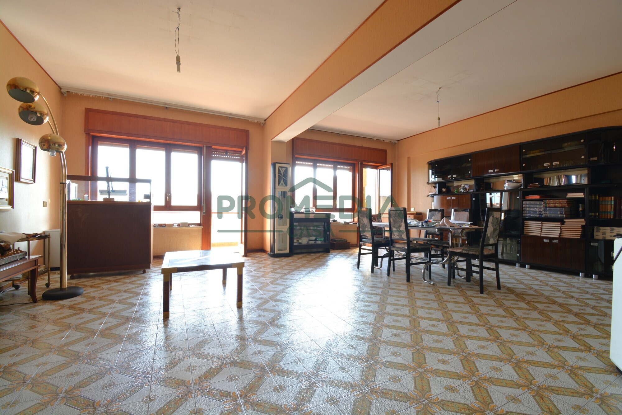 c3a77249-9ee6-46d4-b98d-079b8a2250fa-2