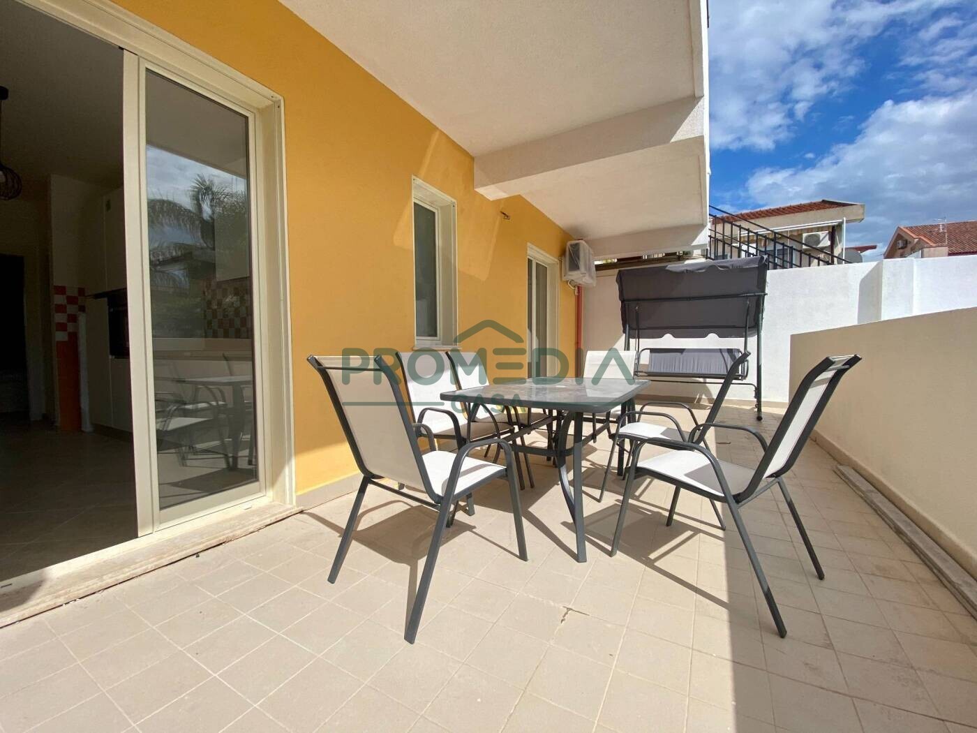 c4fb44d0-9419-4d94-bb42-80fa505558cb-2