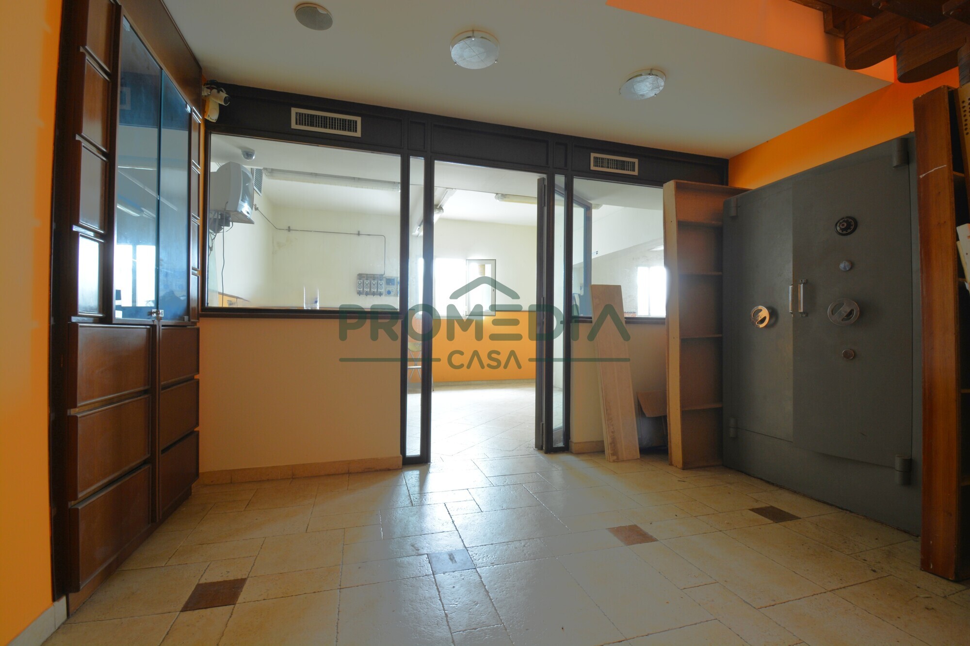 d0809de5-8000-476c-ba04-521956c71066-2