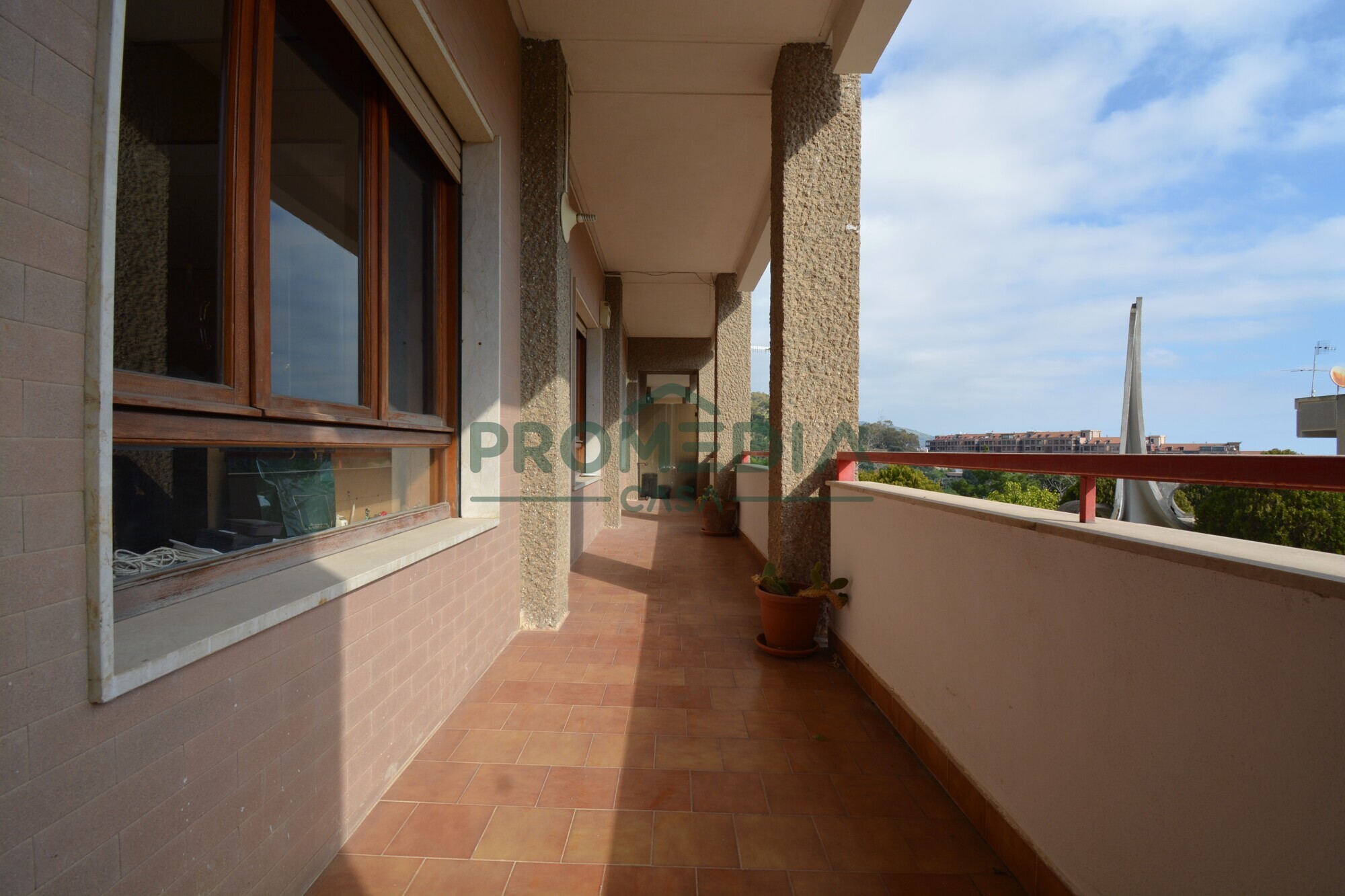 e55e2ed8-ace1-452f-951f-bedcc58b2a25-2