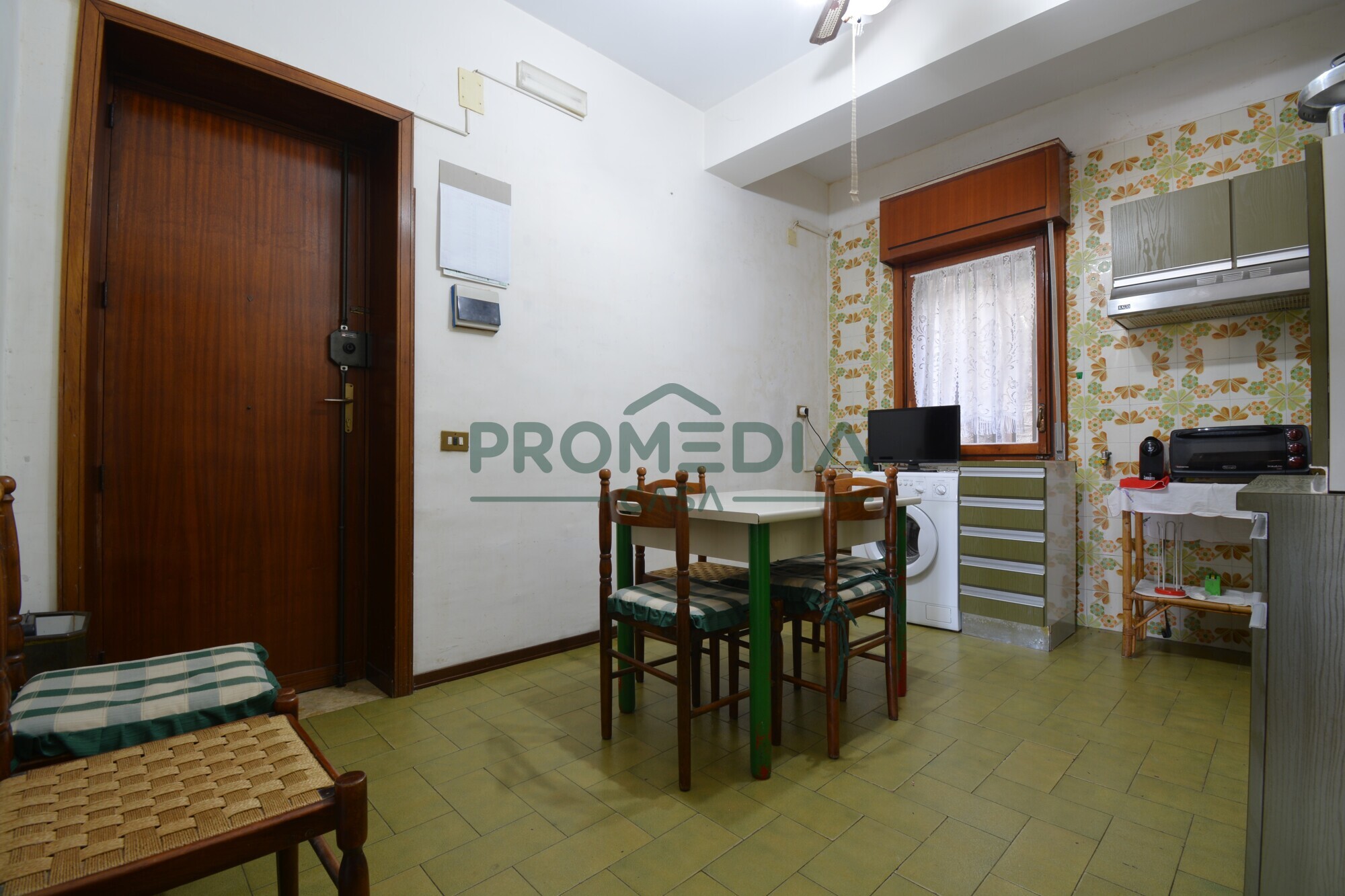 f693d55a-d396-4204-93fe-c926a6aaa39c-2